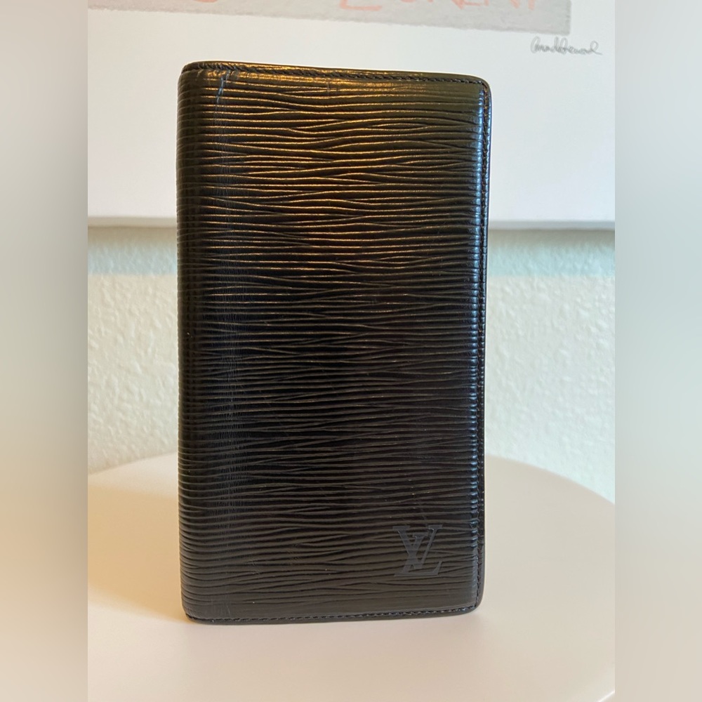 LV EUC EPI Checkbook Holder